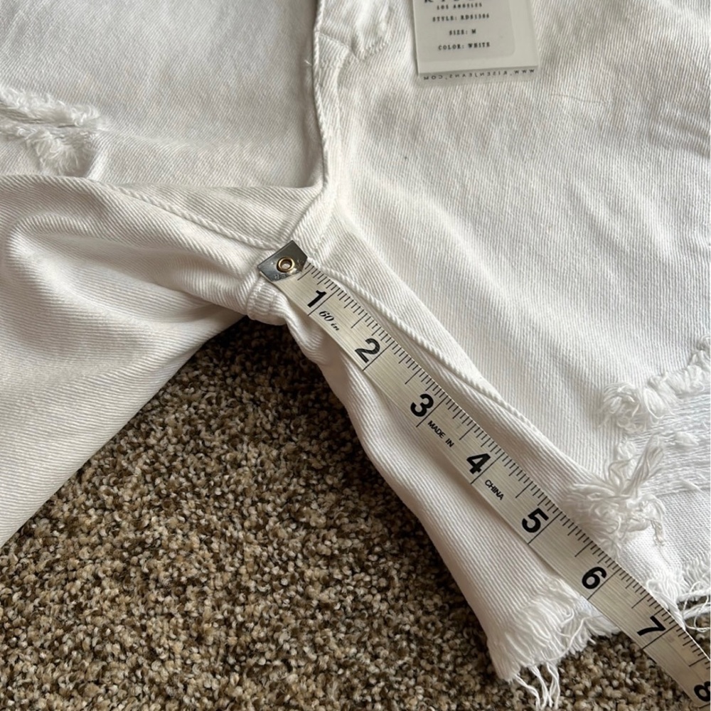 NWT Risen destroyed denim shorts - Picture 9 of 9
